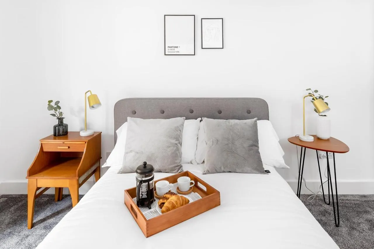 Relax In Stunning Pontcanna Apartment Close To City Centre Кардифф